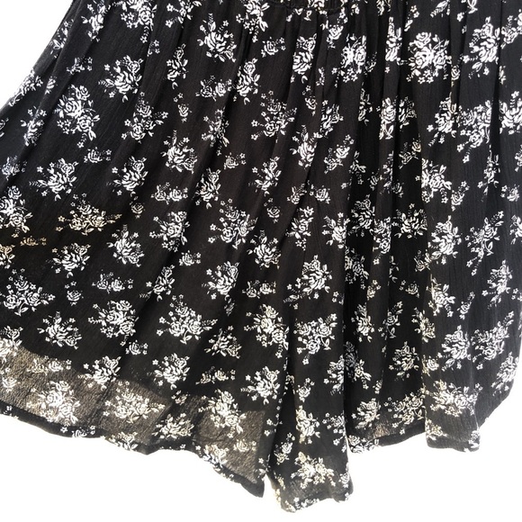 Blue Life Shorts Romper - Picture 3 of 8